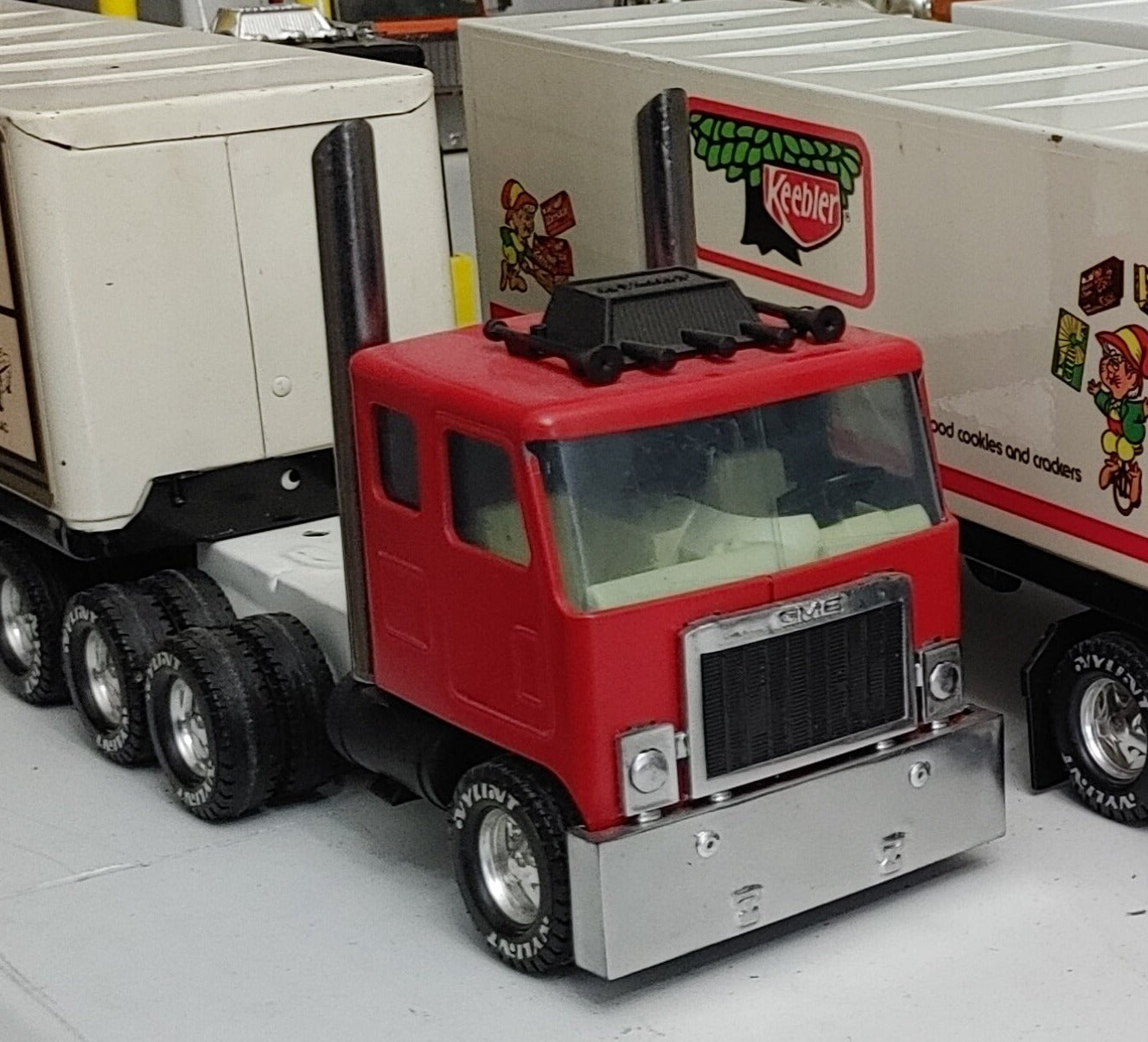 Nylint toy semi store trucks