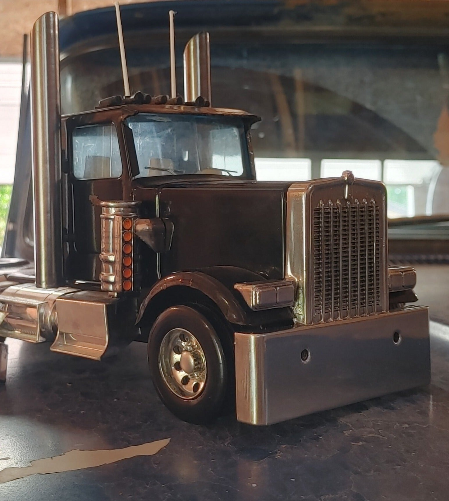 NYLINT Kenworth W900 Grill - Original/Custom [ SCALE: 1/18 ]