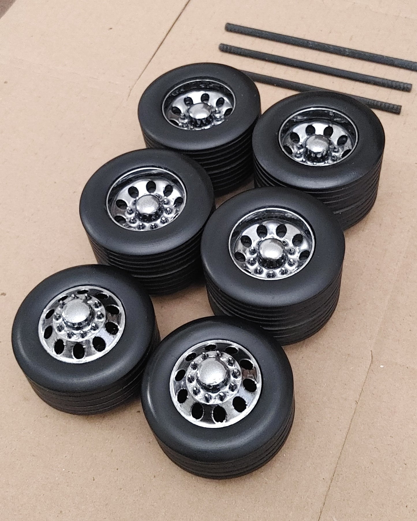 NYLINT L9000 Custom Bud Wheels [ Scale: 1/12 ]