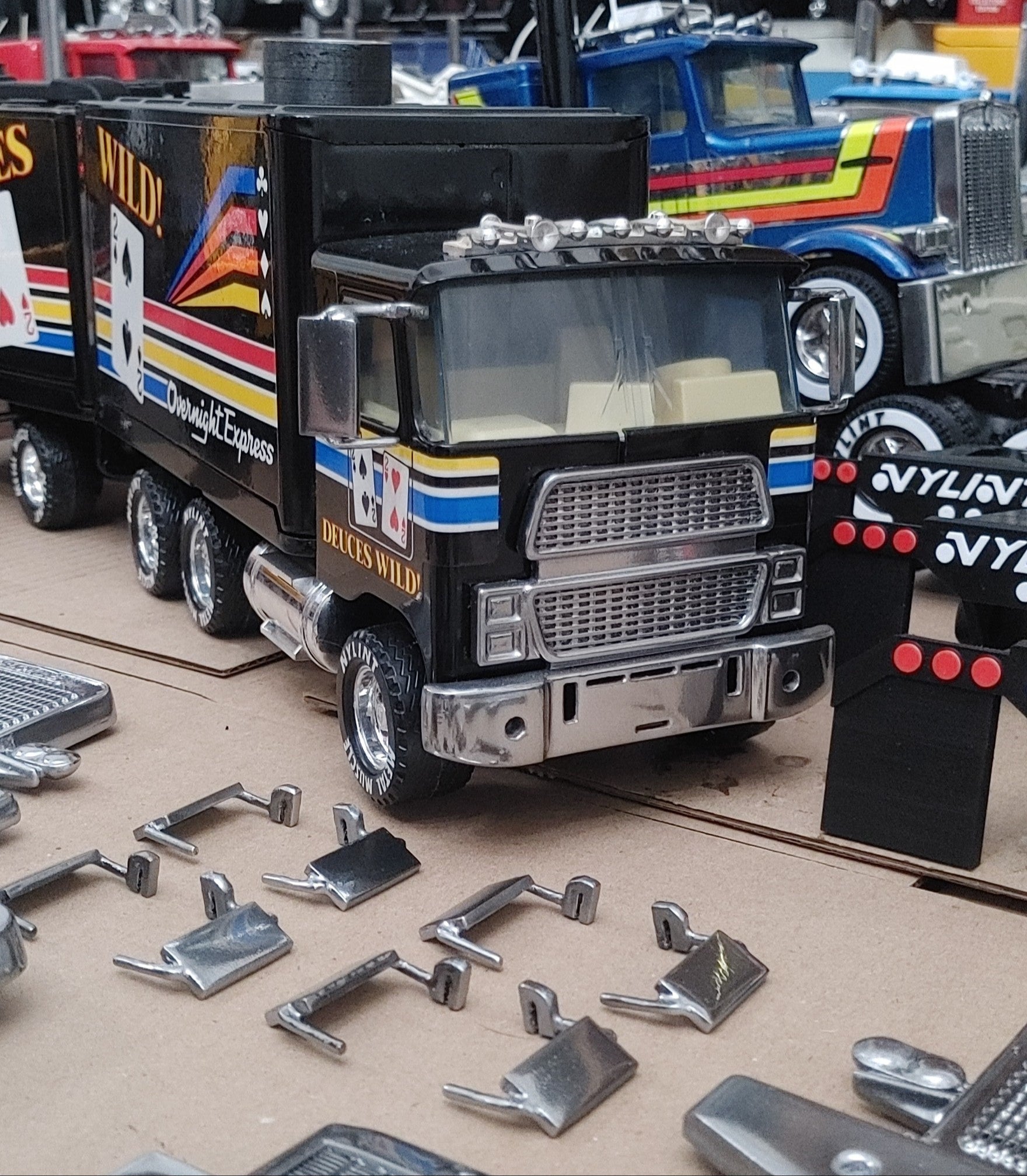 NYLINT CL9000 Mirror Set (SNAP-ON) [ SCALE: 1/21 ] – Nylint Parts
