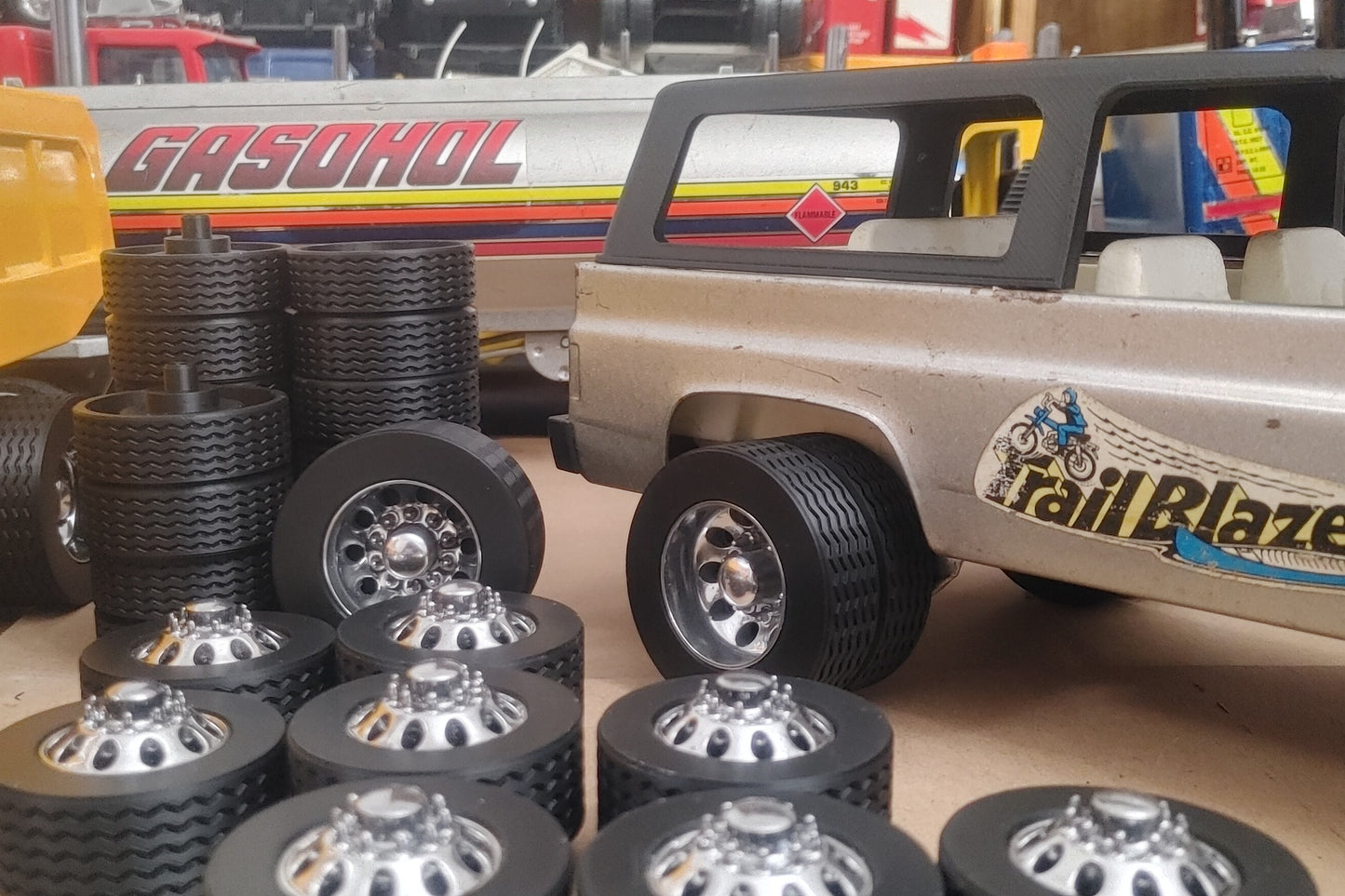 NYLINT BLAZER/C10 Dually Bud Wheels [ SCALE: 1/12 ]