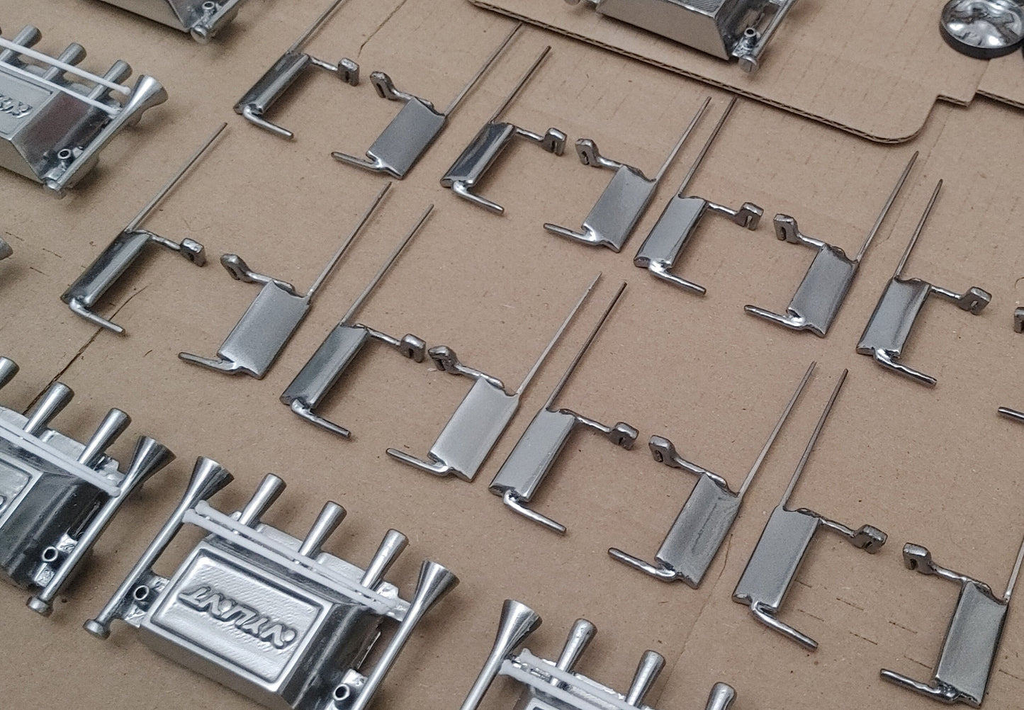 NYLINT Mirror Set (SNAP-ON) [ Scale: 1/18 & 1/12 ]