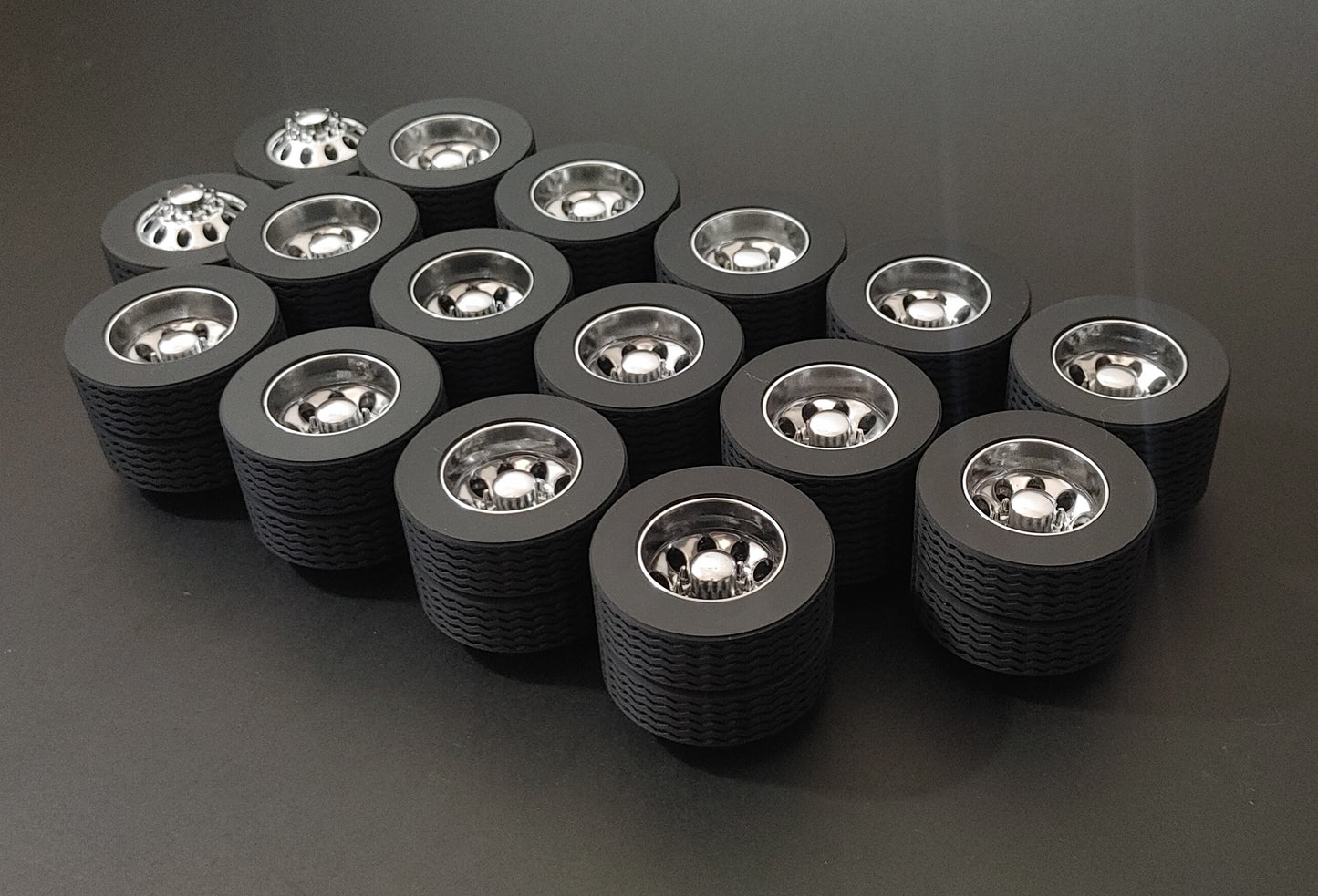 NYLINT Bud Wheels Freightliner/GMC [ Scale: 1/18 ]