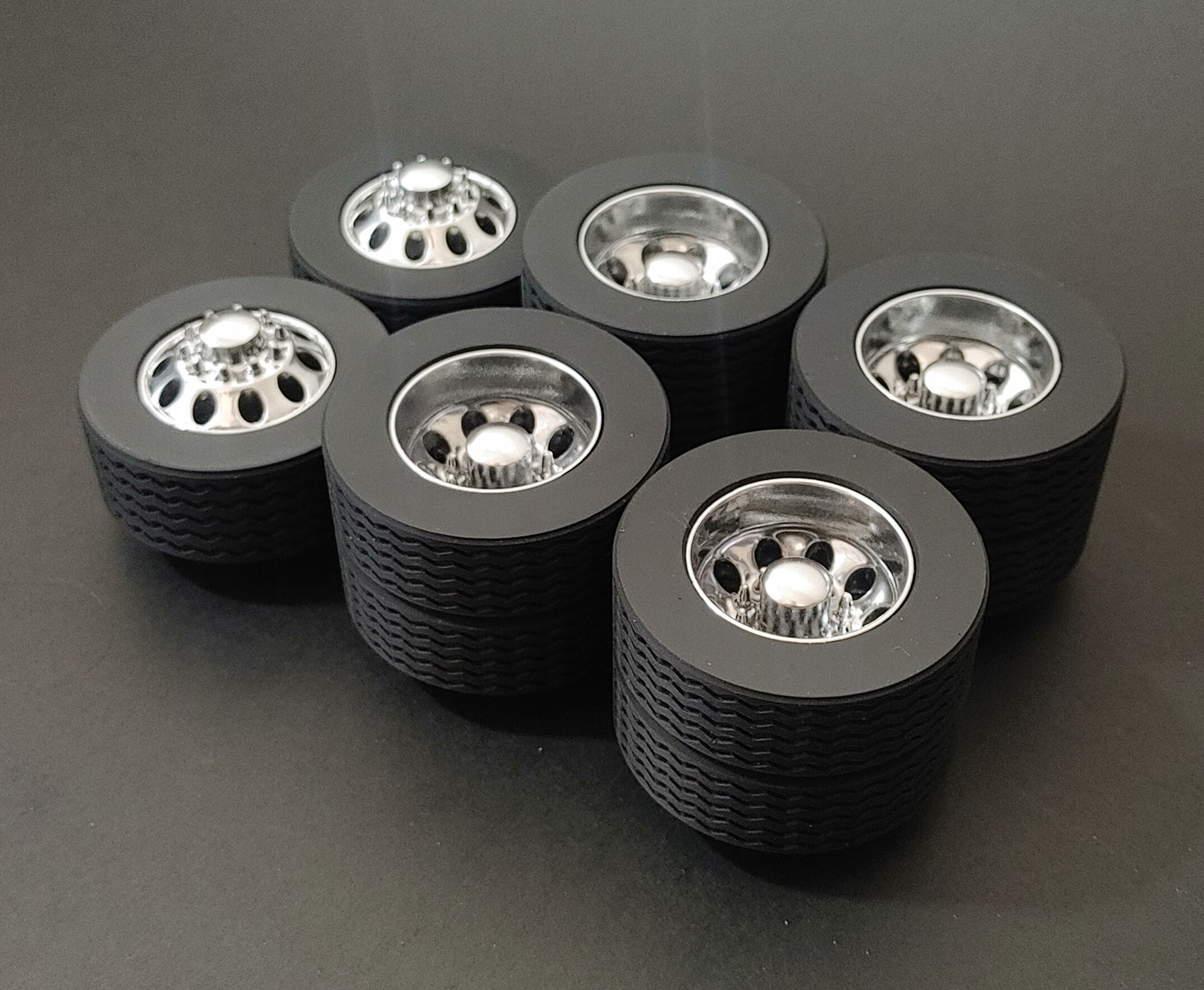 NYLINT Bud Wheels Freightliner/GMC [ Scale: 1/18 ]