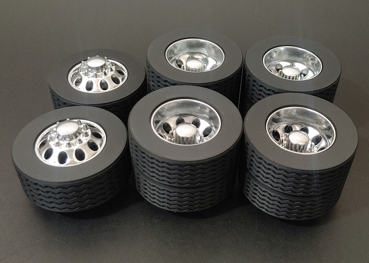 NYLINT Bud Wheels Freightliner/GMC [ Scale: 1/18 ]