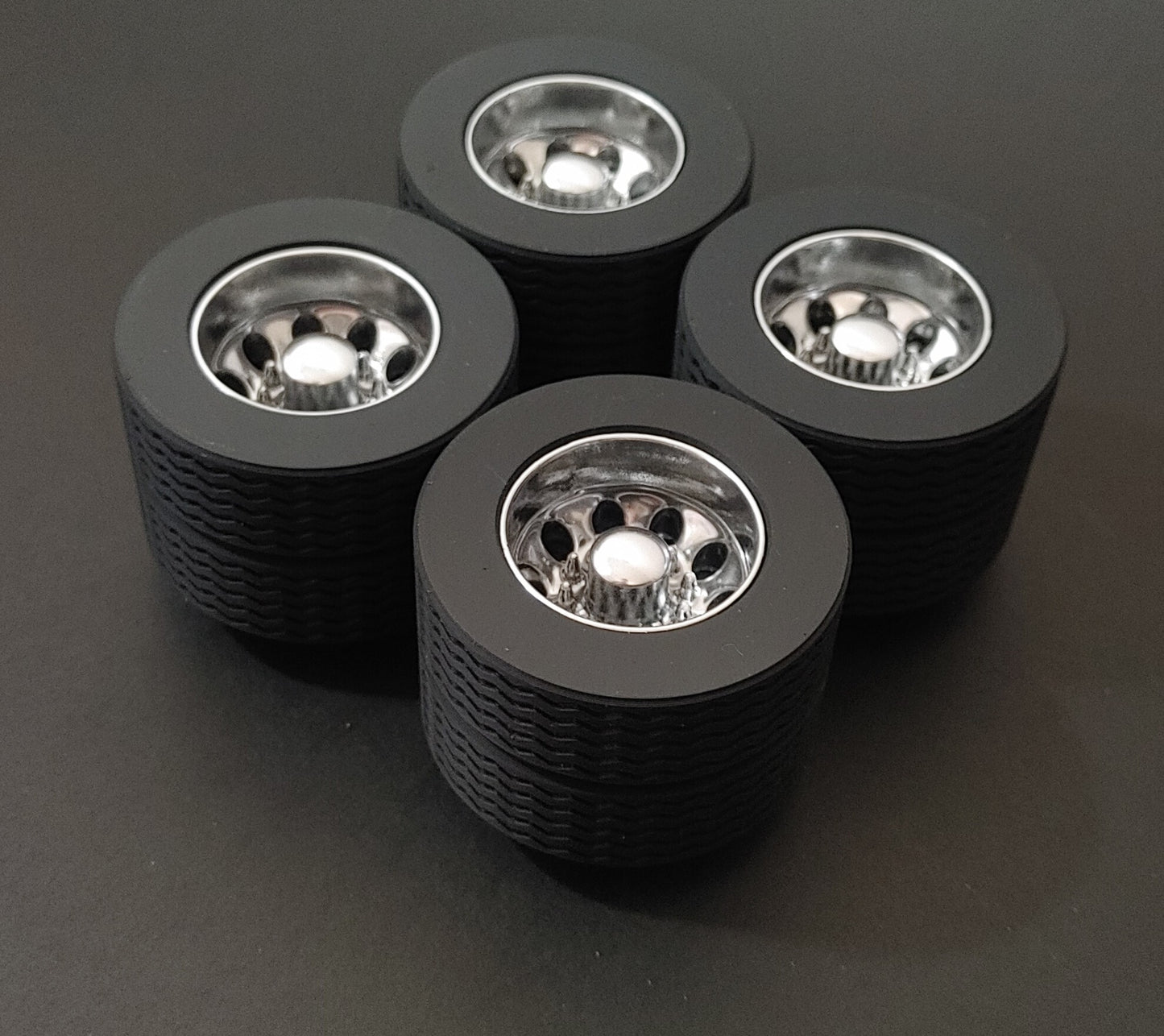 NYLINT Bud Wheels Freightliner/GMC [ Scale: 1/18 ]