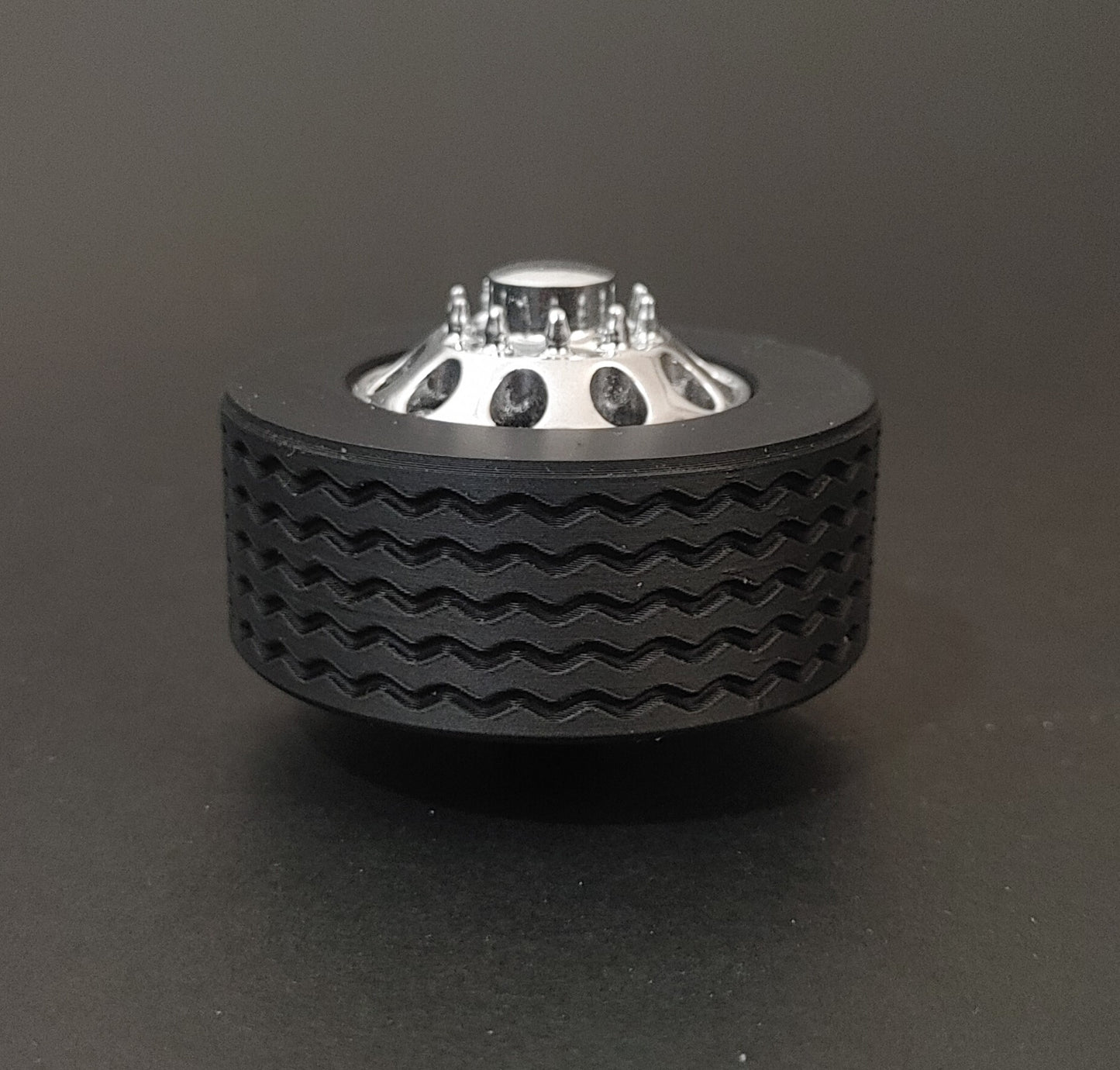 NYLINT Bud Wheels Freightliner/GMC [ Scale: 1/18 ]