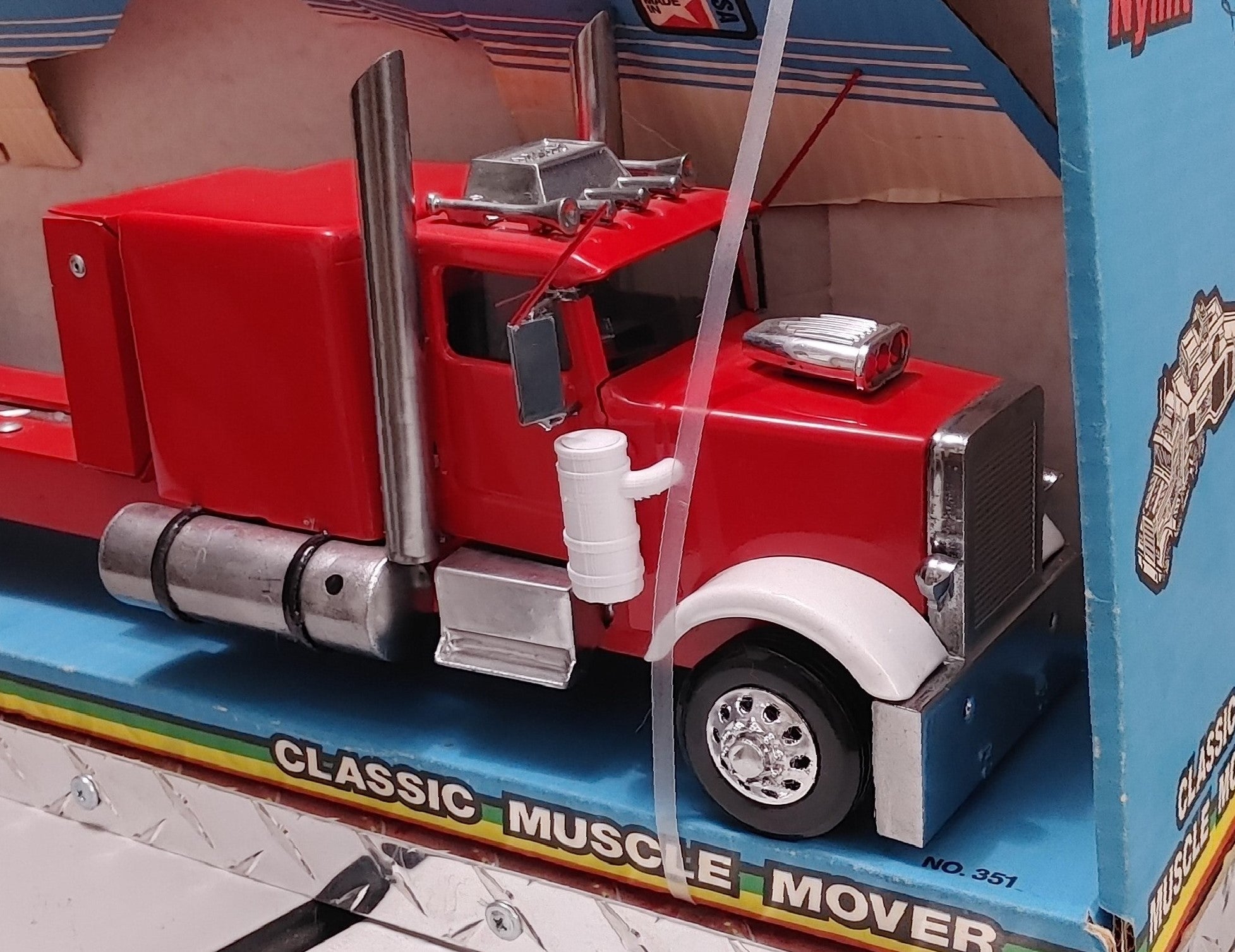 NYLINT Air Cleaner Set FREIGHTLINER (SNAP-ON) [ SCALE: 1/18